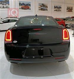 کرایسلەر 300